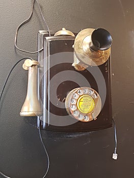TheÃÂ telephoneÃÂ invented by Alexander Graham Bell in 1876 is considered theÃÂ oldest telephoneÃÂ in the world. photo